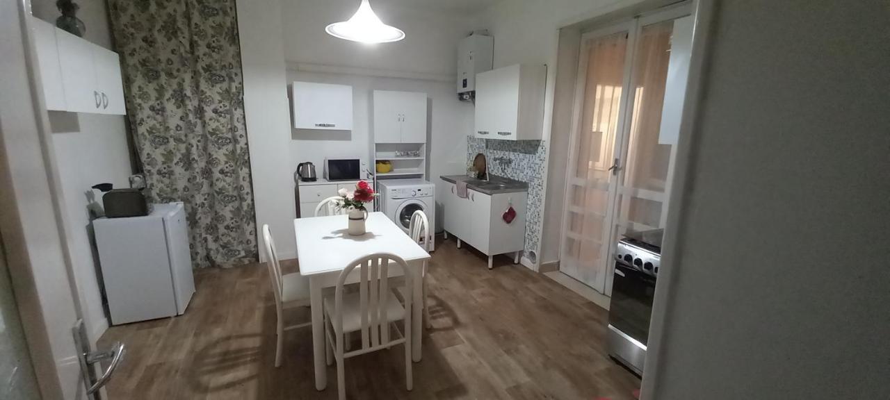 Holiday Flat Bari Exterior photo